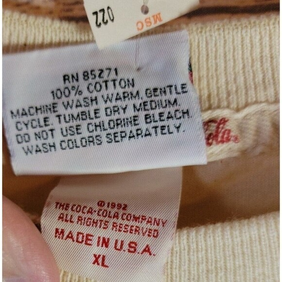 Vintage Coca-Cola Holiday Christmas Santa Tee NWT - Picture 5 of 9